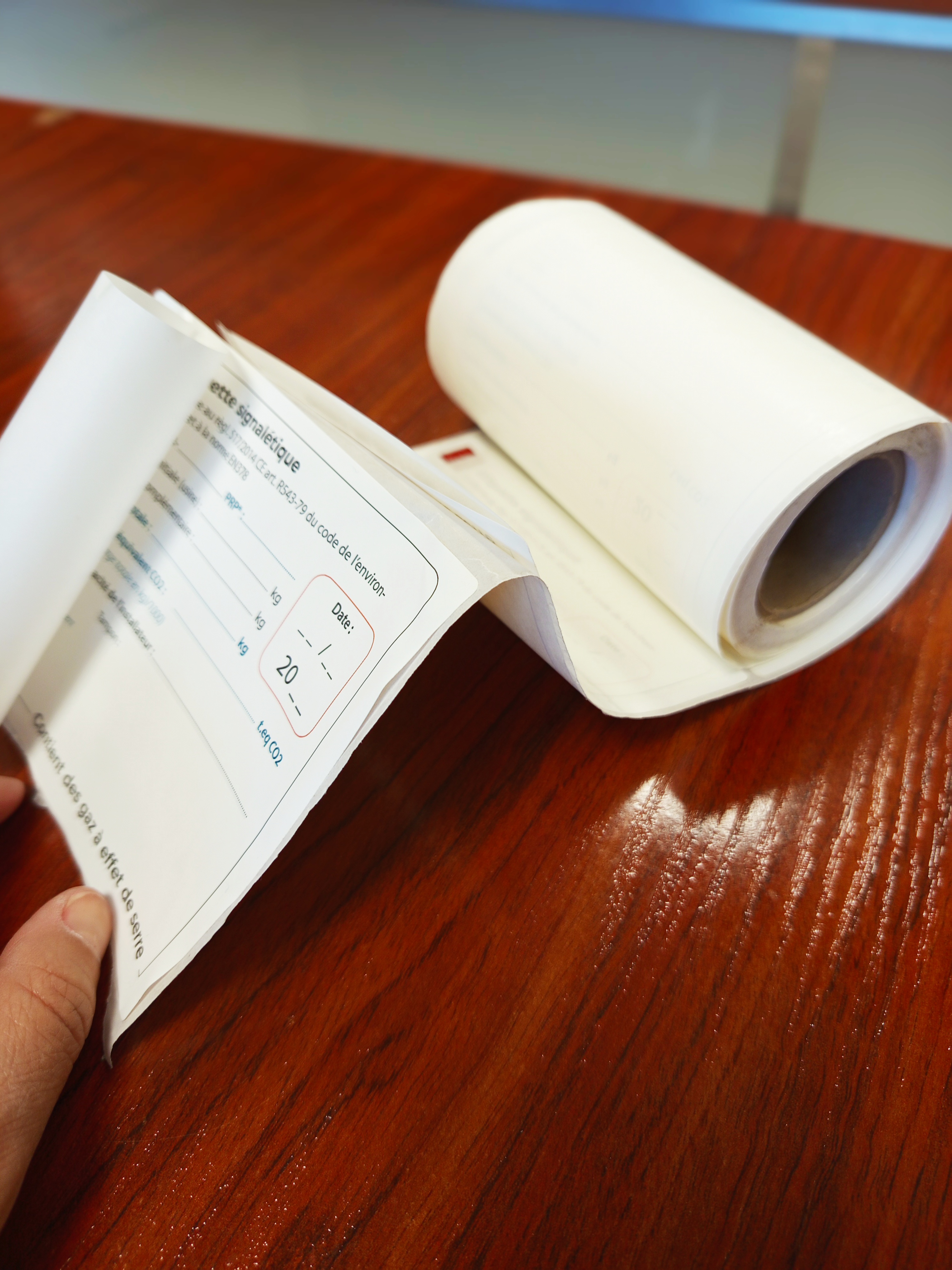 etiquette en rouleau